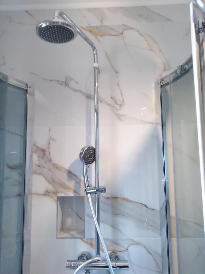Apartamenty Kletowka 크로스노 외부 사진