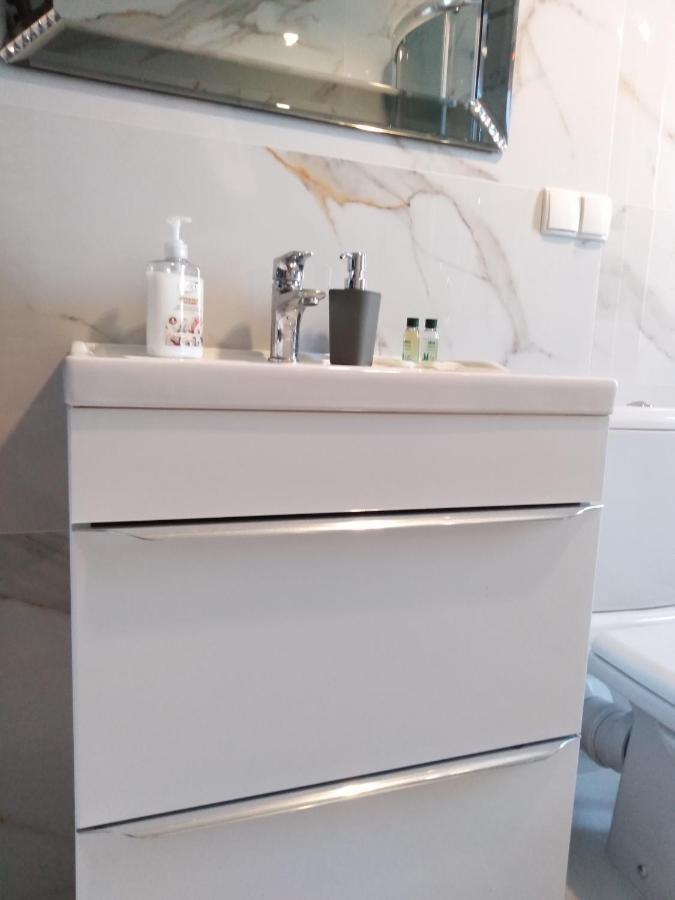 Apartamenty Kletowka 크로스노 외부 사진