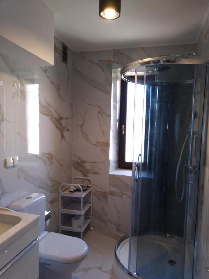 Apartamenty Kletowka 크로스노 외부 사진