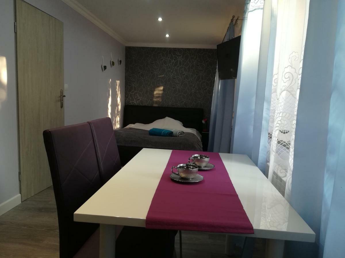 Apartamenty Kletowka 크로스노 외부 사진