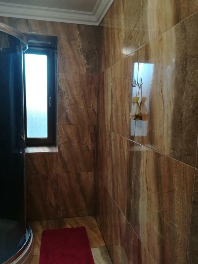 Apartamenty Kletowka 크로스노 외부 사진