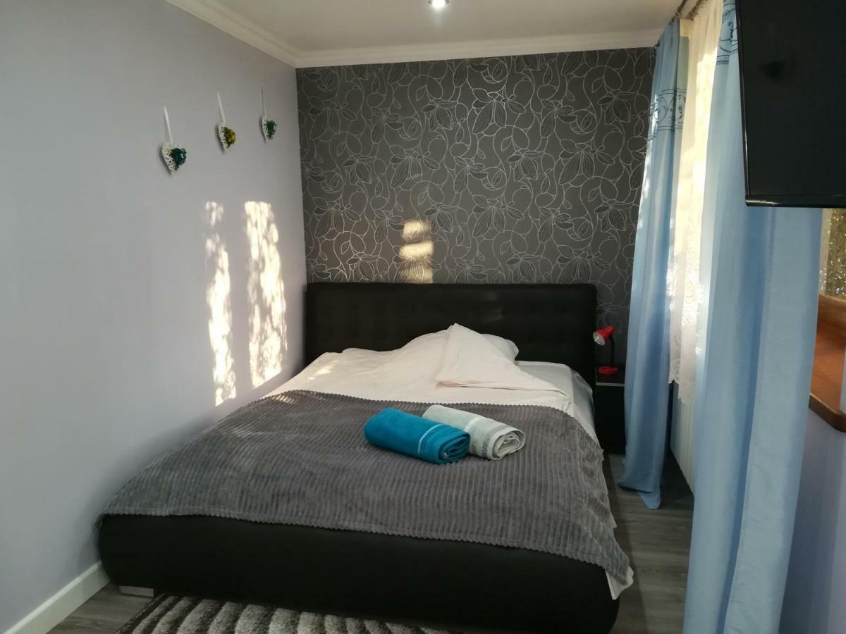 Apartamenty Kletowka 크로스노 외부 사진