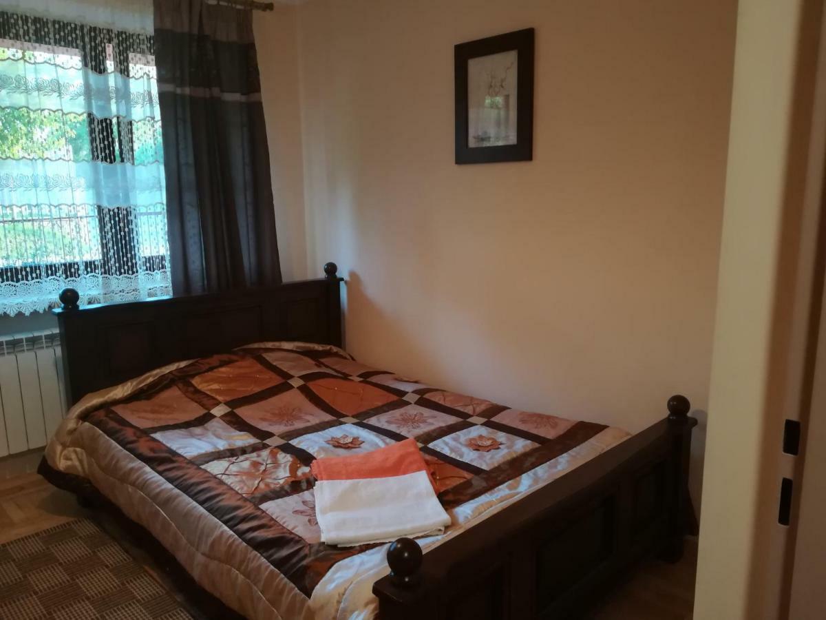 Apartamenty Kletowka 크로스노 외부 사진
